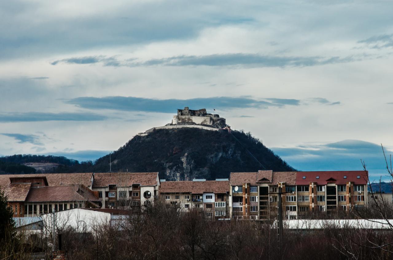 Pensiunea Georgibel Deva Exteriör bild